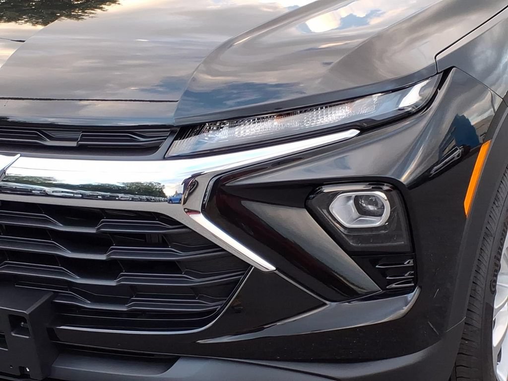 New 2026 Chevrolet TrailBlazer LS w/ LS Convenience Package FWD image 7