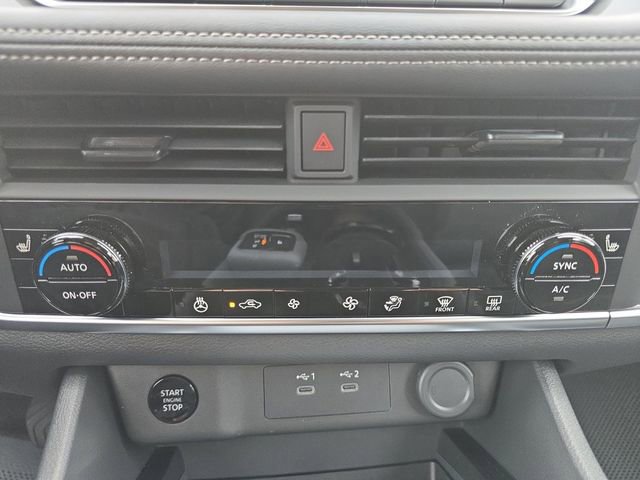 New 2026 Nissan Rogue SV image 4