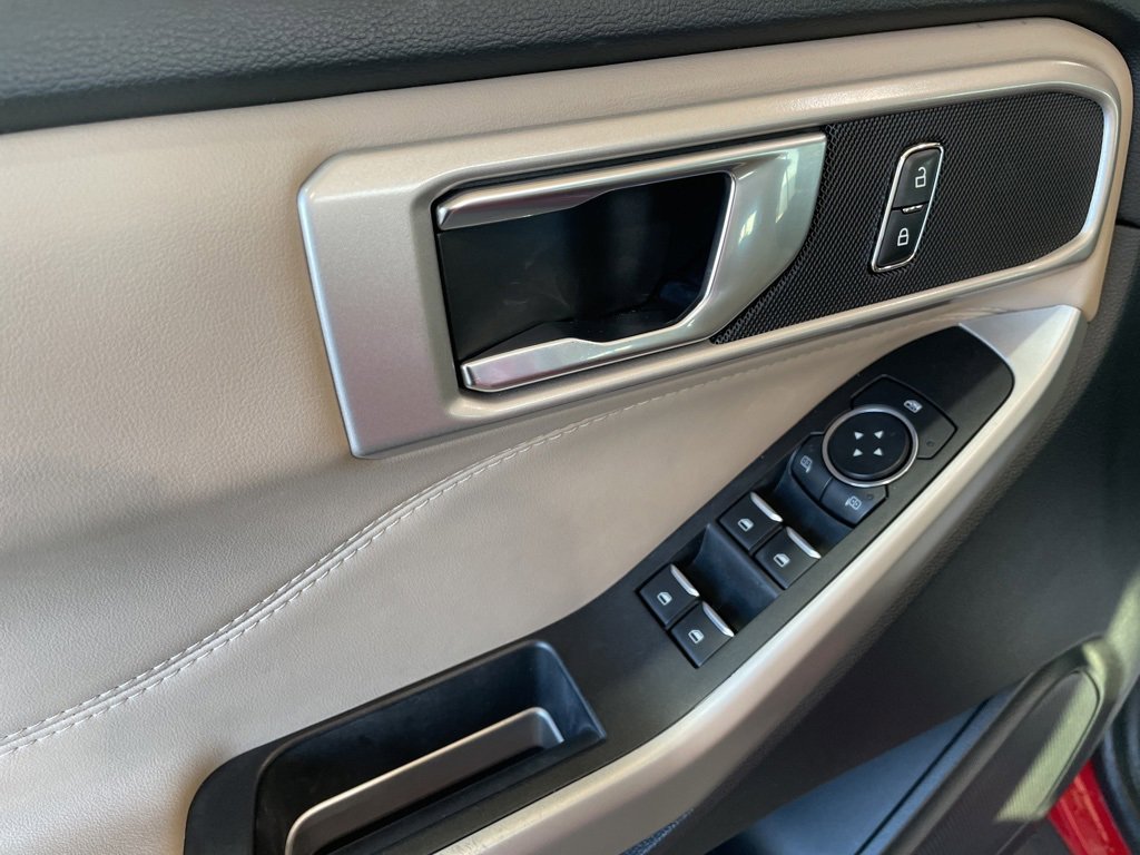 Certified 2022 Ford Explorer XLT w/ Equipment Group 202A image 14