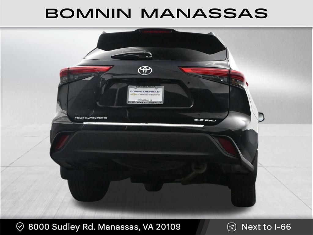 Used 2021 Toyota Highlander XLE image 34