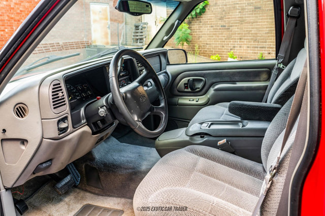 Used 1999 Chevrolet Tahoe LS image 36