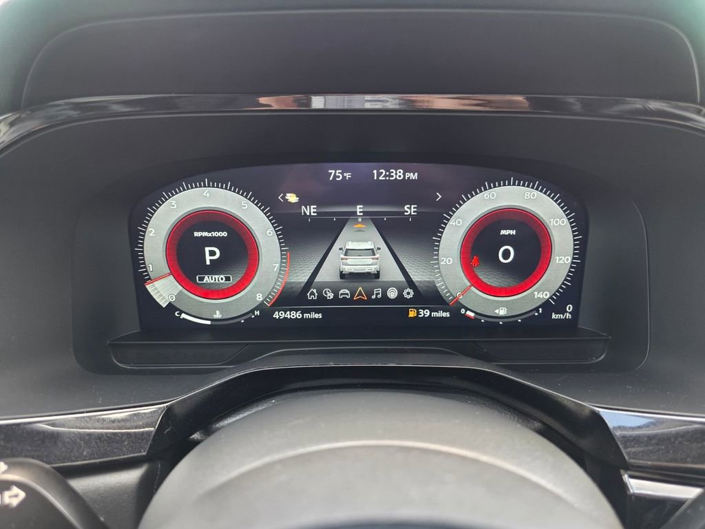 Used 2024 Nissan Pathfinder Platinum w/ Cargo Package image 32