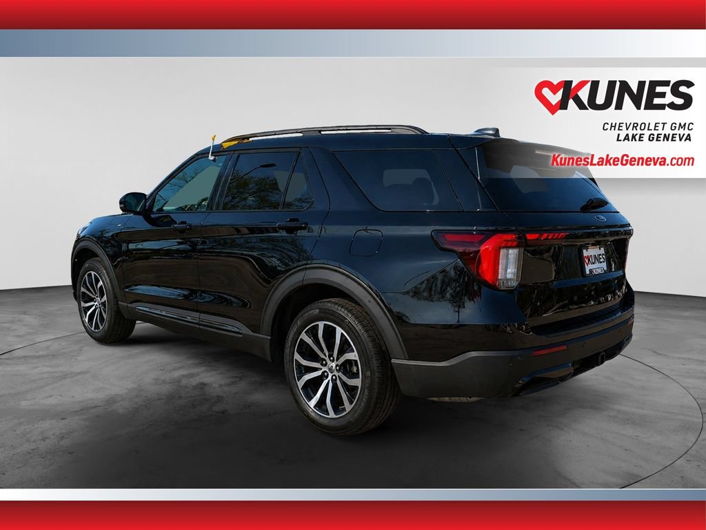 Used 2025 Ford Explorer ST-Line AWD/4WD image 8