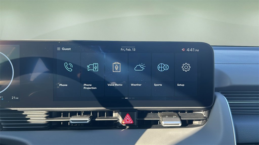 Certified 2025 Hyundai Ioniq 5 SE image 22