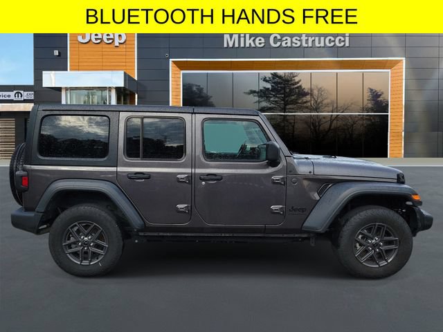 Used 2025 Jeep Wrangler Unlimited Sport AWD/4WD image 3