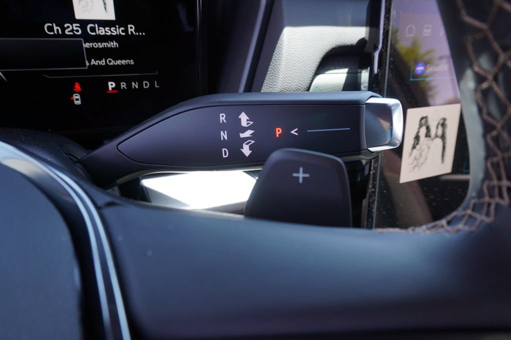 New 2026 GMC Terrain AT4 w/ Technology Package II AWD/4WD image 19