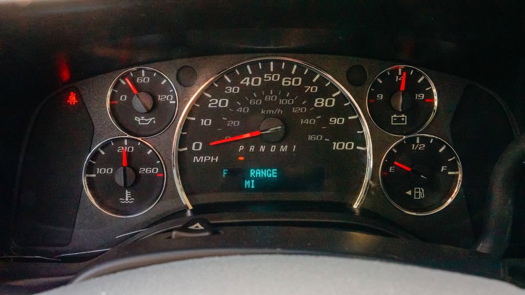 Used 2024 GMC Savana 2500 w/ Driver Convenience Package image 16