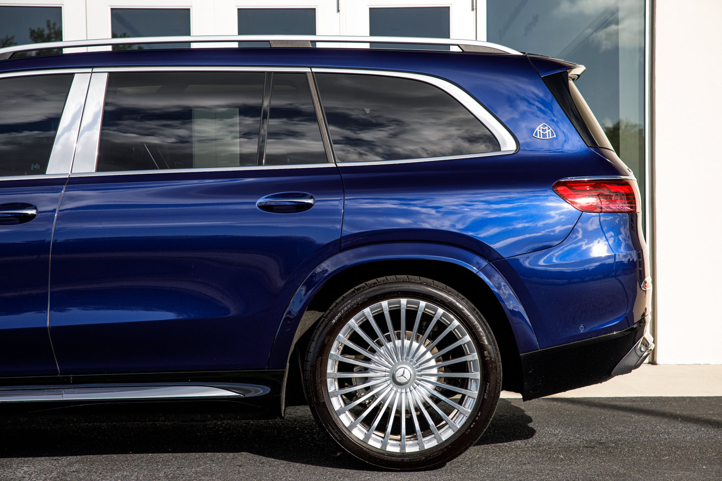 Used 2026 Mercedes-Benz Maybach GLS 600 4MATIC image 9