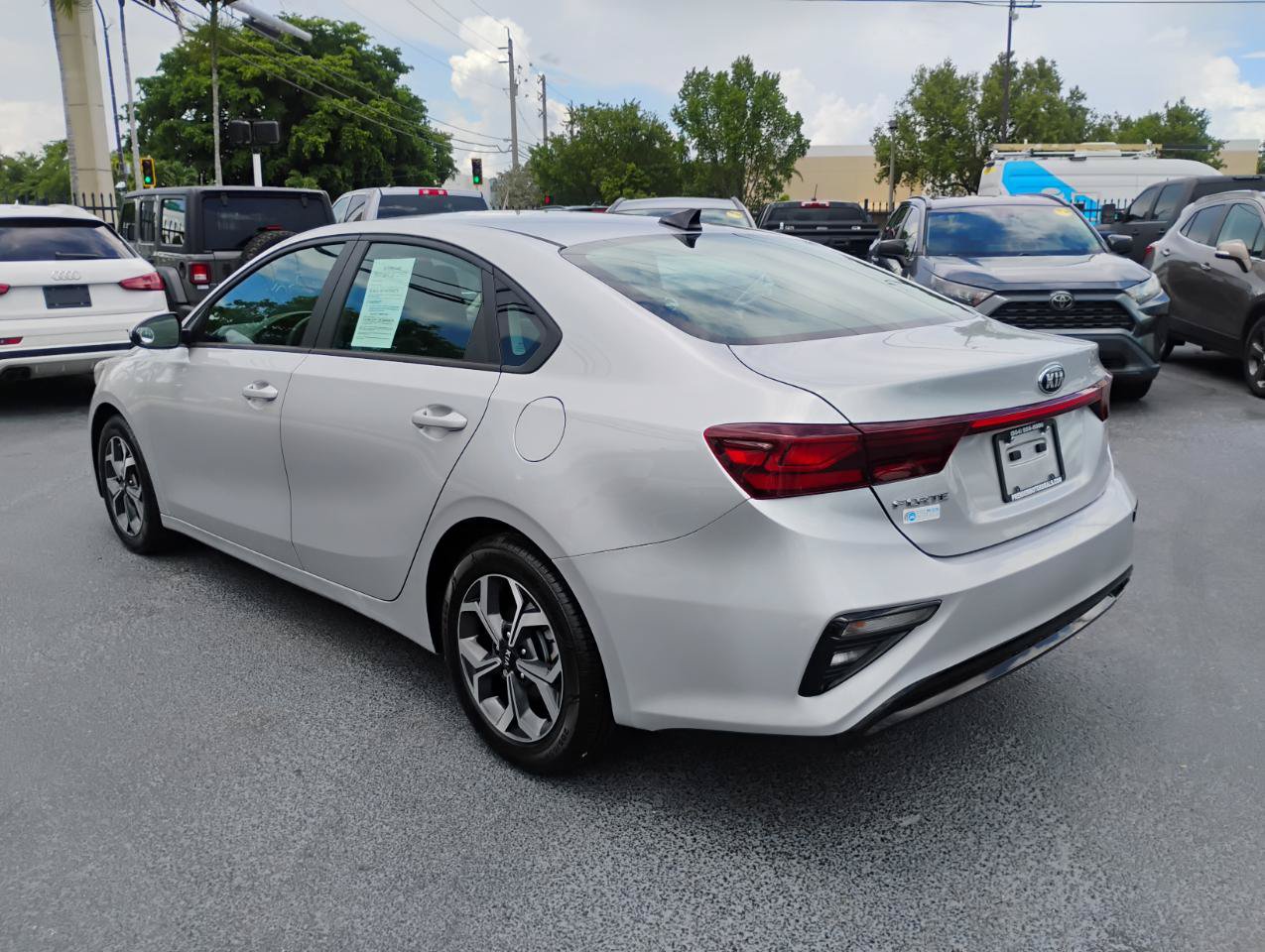Used 2021 Kia Forte LXS FWD image 3