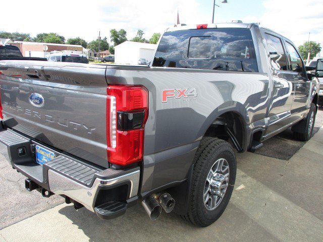 New 2026 Ford F350 Lariat w/ FX4 Off-Road Package image 5