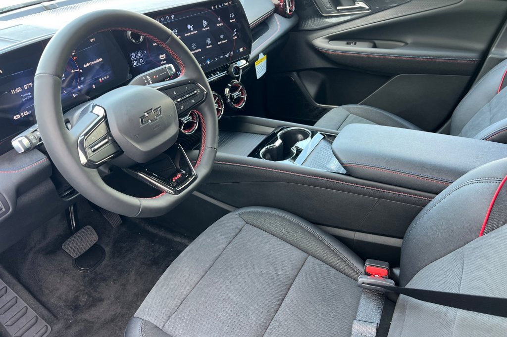 New 2025 Chevrolet Blazer EV RS image 7