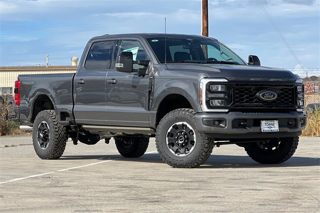 New 2026 Ford F250 Lariat w/ Tremor Off-Road Package image 2