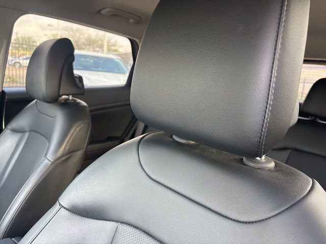 Used 2023 Kia Sportage EX image 9