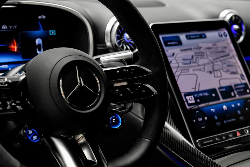 Used 2023 Mercedes-Benz SL 63 AMG 4MATIC image 19