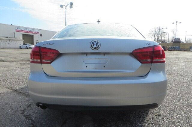 Used 2014 Volkswagen Passat 1.8T Wolfsburg Edition image 8