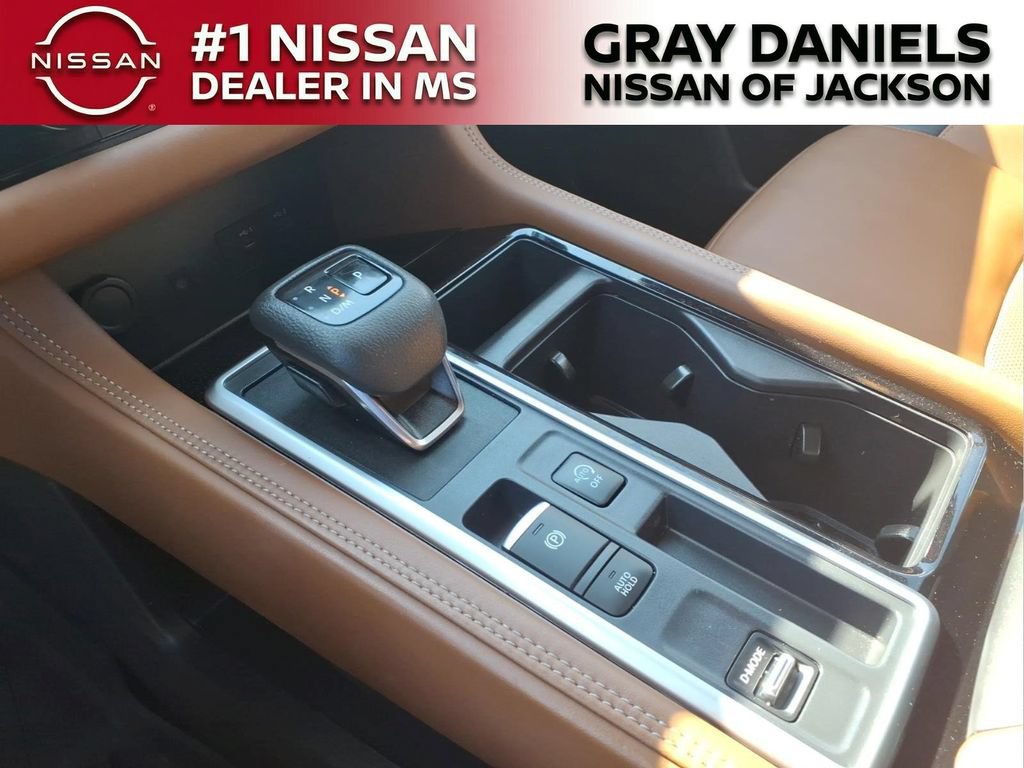 Certified 2024 Nissan Pathfinder Platinum w/ Cargo Package FWD image 20