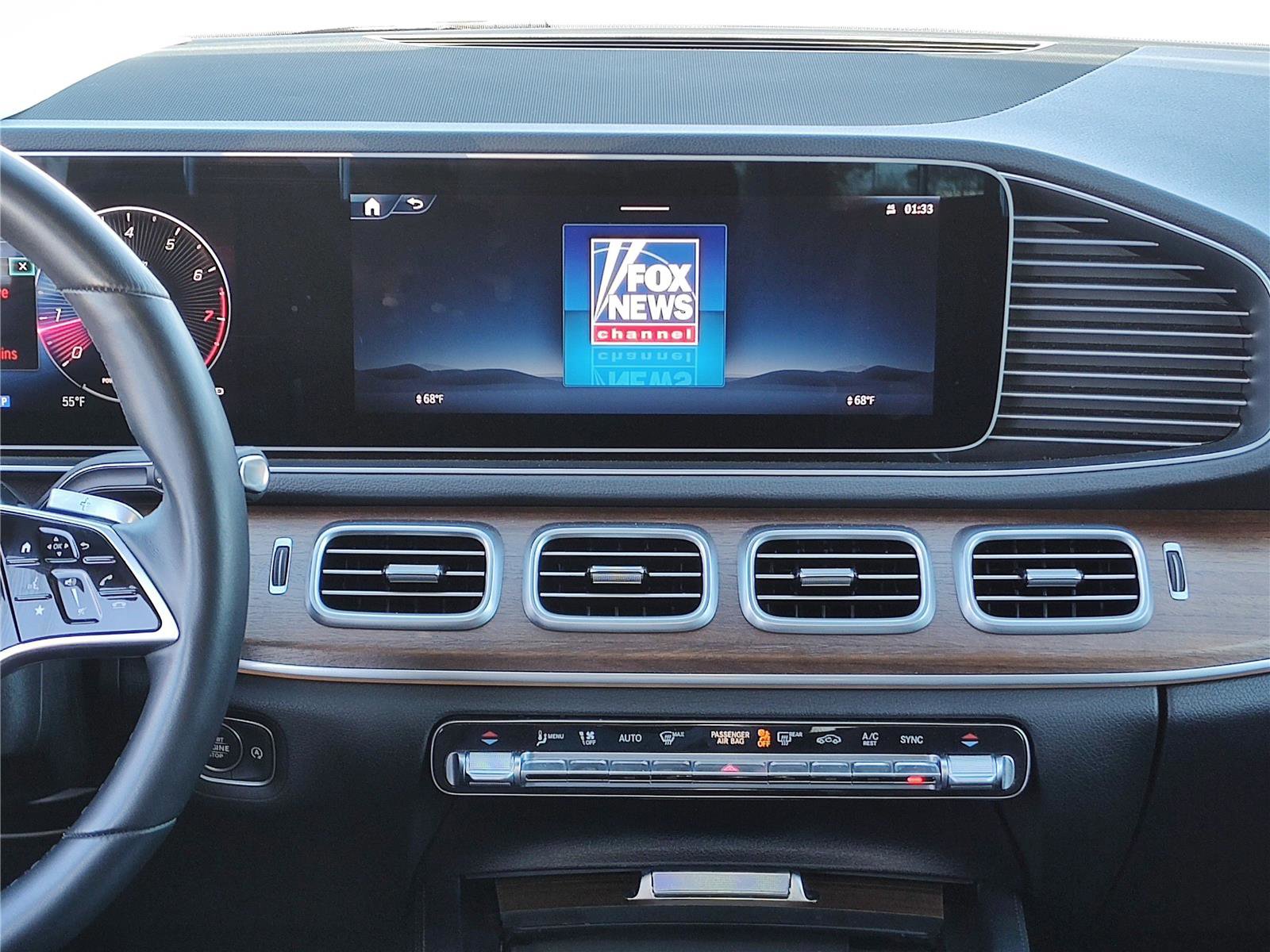 Certified 2025 Mercedes-Benz GLE 350 4MATIC image 19