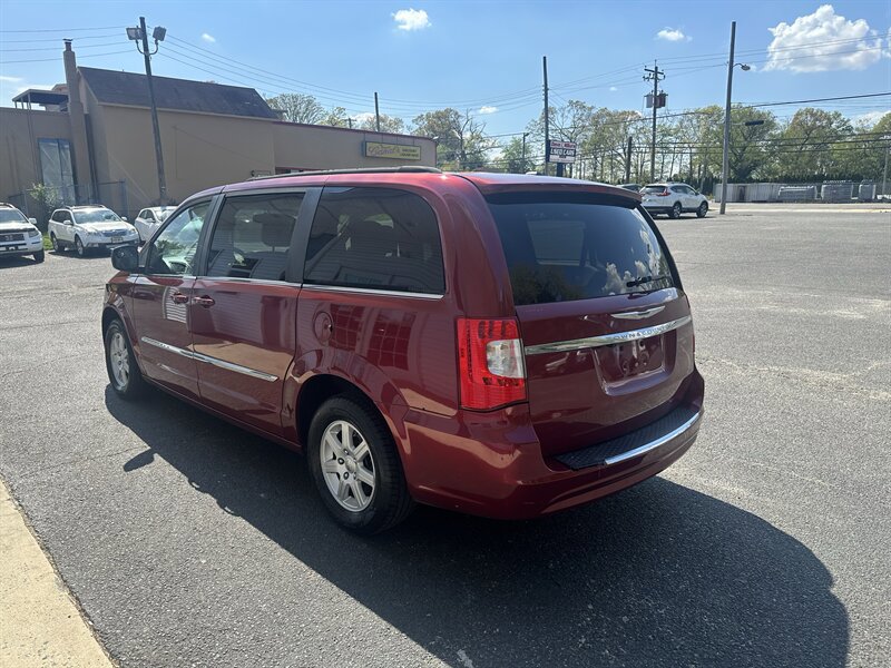 Used 2012 Chrysler Town & Country Touring w/ Entertainment Group #1 image 7