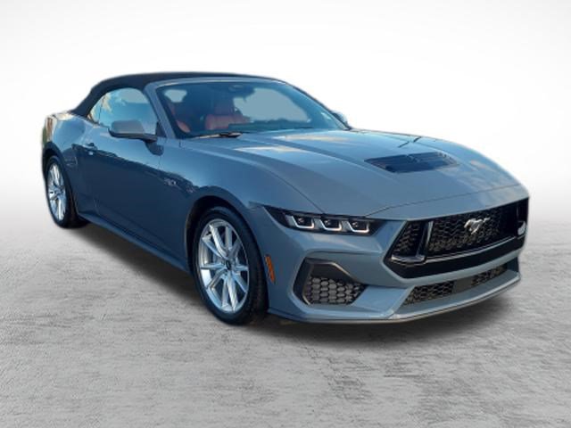 Used 2025 Ford Mustang GT Premium RWD image 3