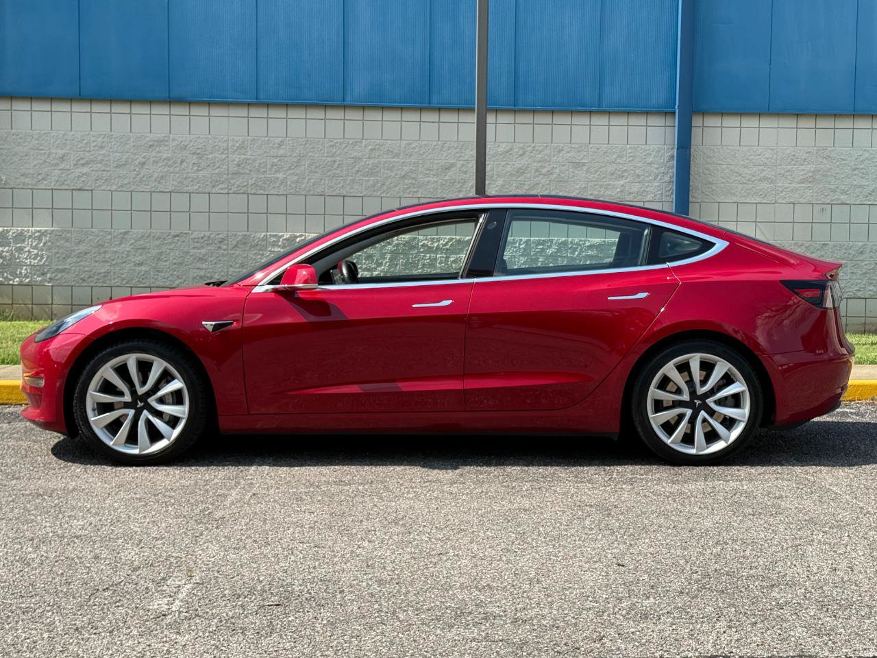 Used 2017 Tesla Model 3 Long Range RWD image 8