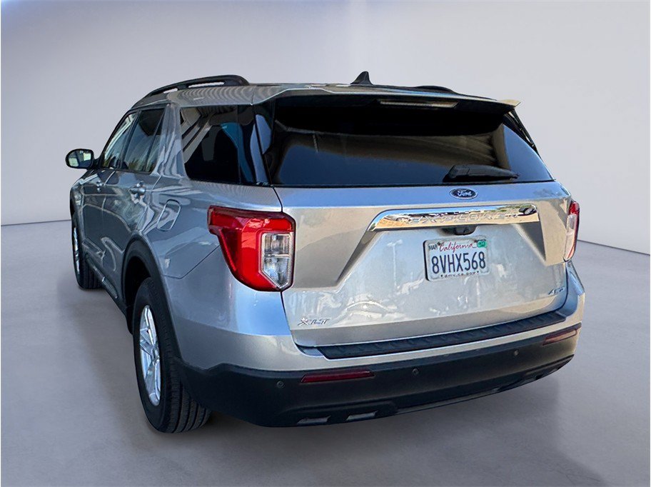Used 2021 Ford Explorer XLT AWD/4WD image 4