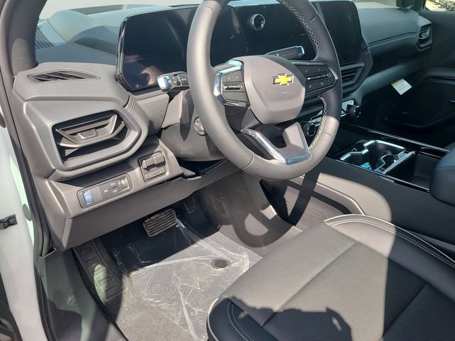 New 2026 Chevrolet Silverado EV LT w/ Plus Package AWD/4WD image 17