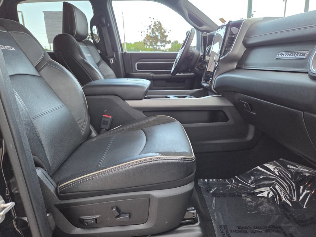 Used 2024 RAM 2500 Laramie w/ Night Edition AWD/4WD image 15