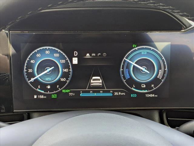 Used 2025 Hyundai Elantra SEL image 11