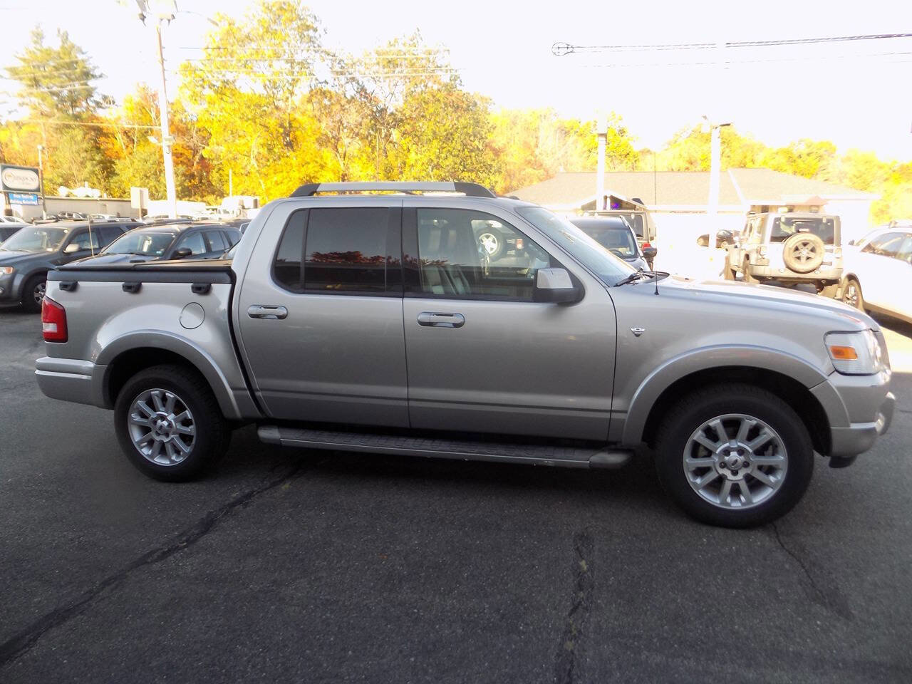 Used 2007 Ford Explorer Sport Trac Limited image 3