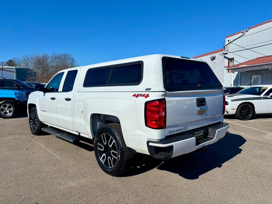Used 2018 Chevrolet Silverado 1500 Custom w/ Custom Value Package image 6
