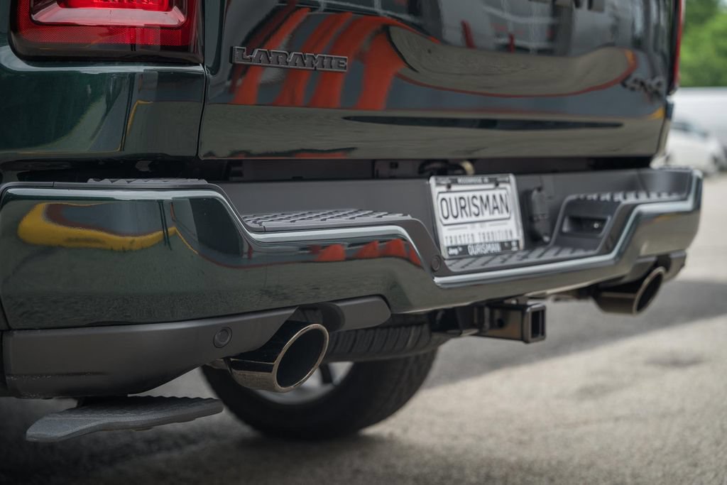 New 2026 RAM 1500 Laramie w/ Night Edition AWD/4WD image 7