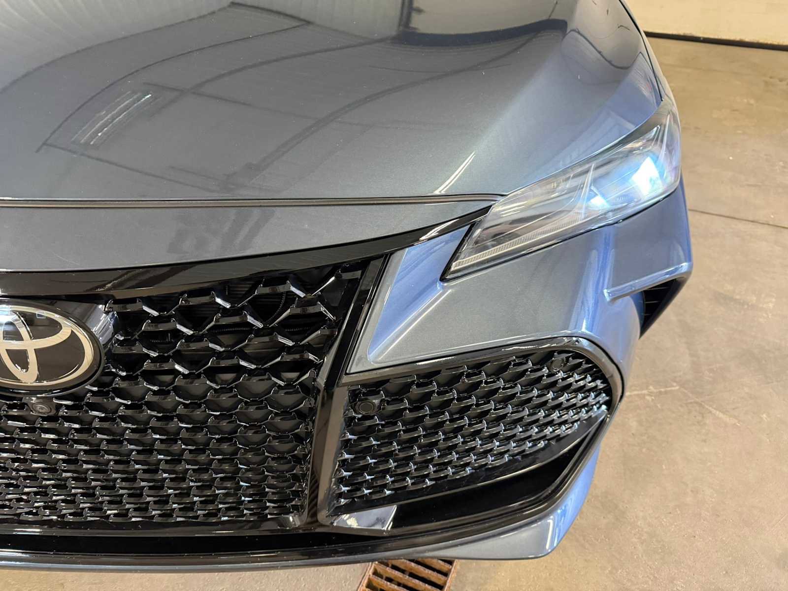 Certified 2021 Toyota Avalon Touring w/ Advanced Safety Package FWD image 5