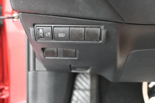 Used 2023 Toyota Corolla Cross LE FWD image 14