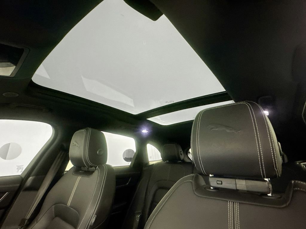 Certified 2025 Jaguar F-PACE R-Dynamic S AWD/4WD image 21