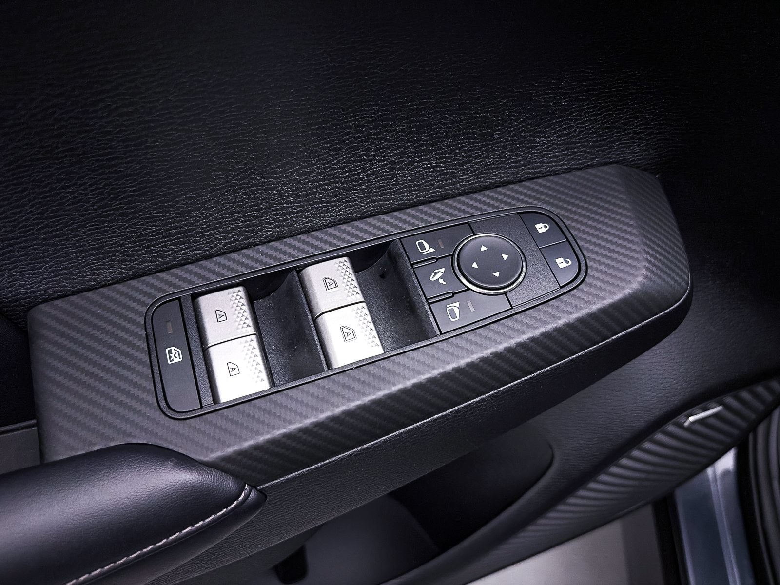Used 2026 Mitsubishi Outlander SE FWD image 17