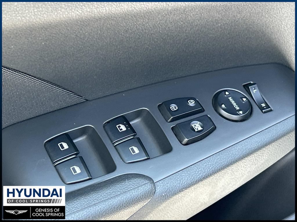 Used 2022 Hyundai Accent SE FWD image 16