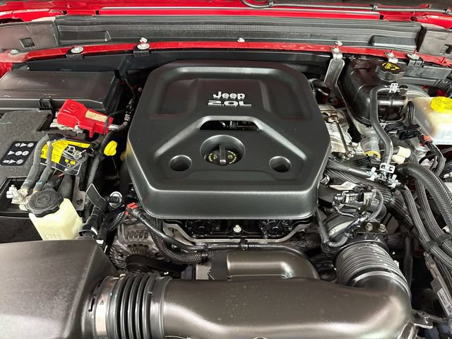 Used 2022 Jeep Wrangler Unlimited Rubicon AWD/4WD image 31