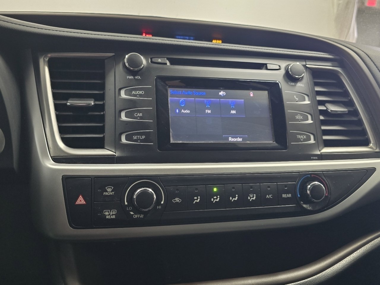 Certified 2019 Toyota Highlander LE FWD image 24