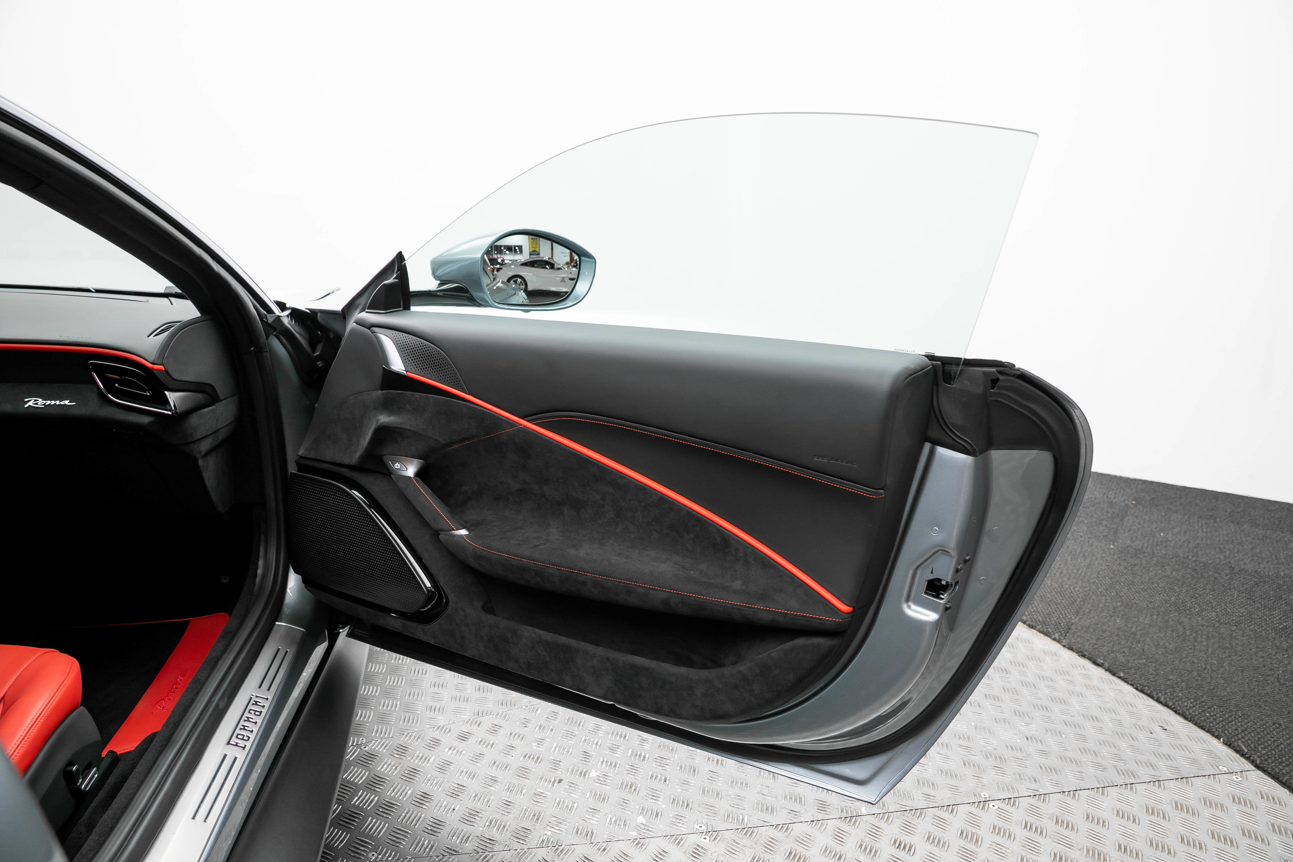 Certified 2024 Ferrari Roma image 27