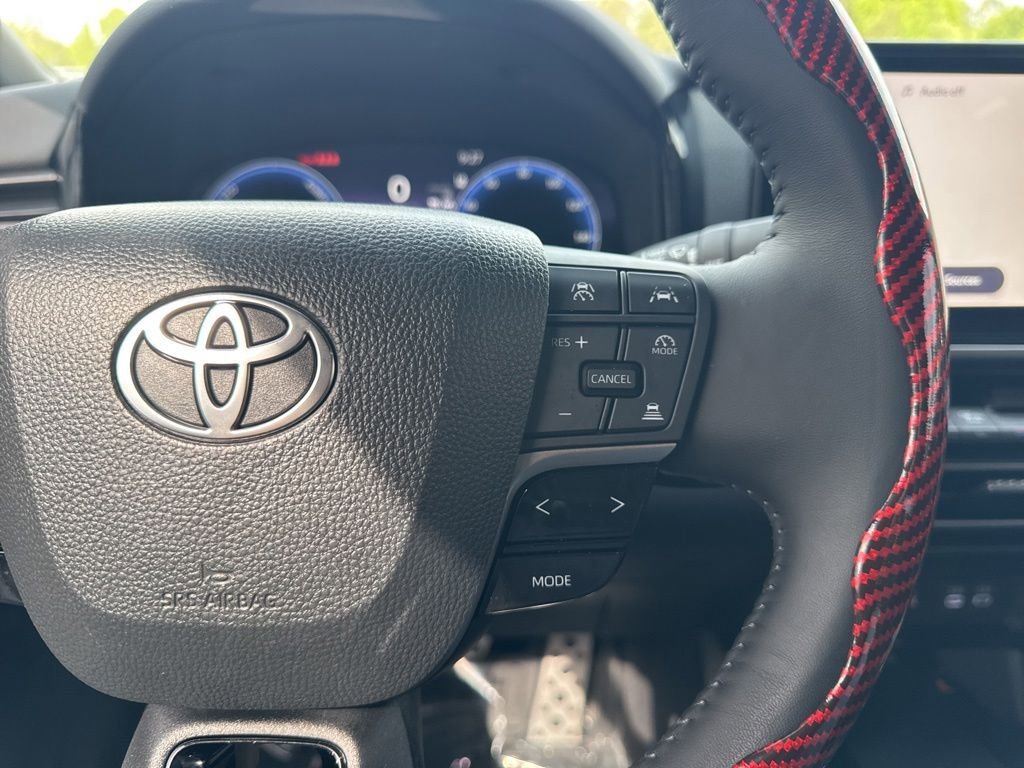 Used 2025 Toyota Camry XSE FWD image 16