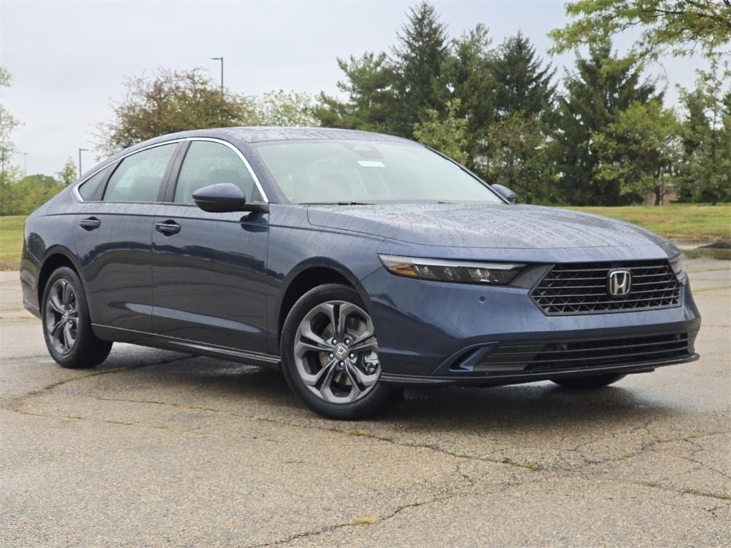 New 2025 Honda Accord EX-L image 2