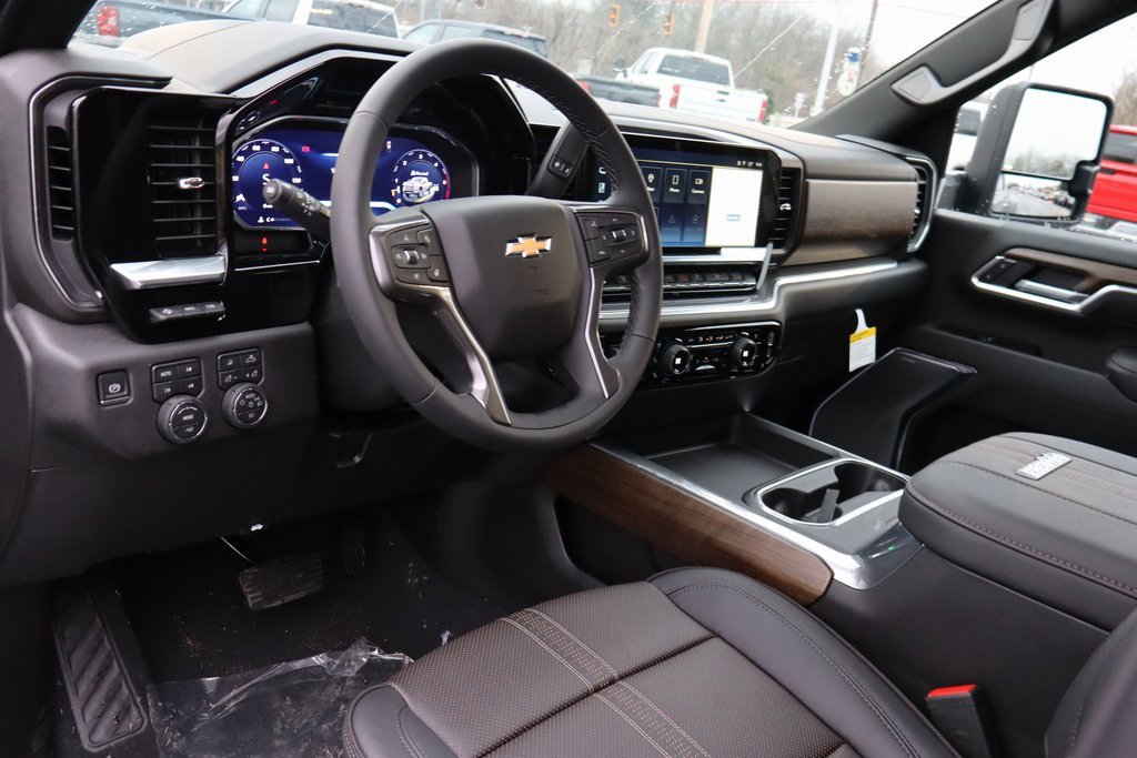 New 2026 Chevrolet Silverado 3500 High Country w/ Technology Package image 5
