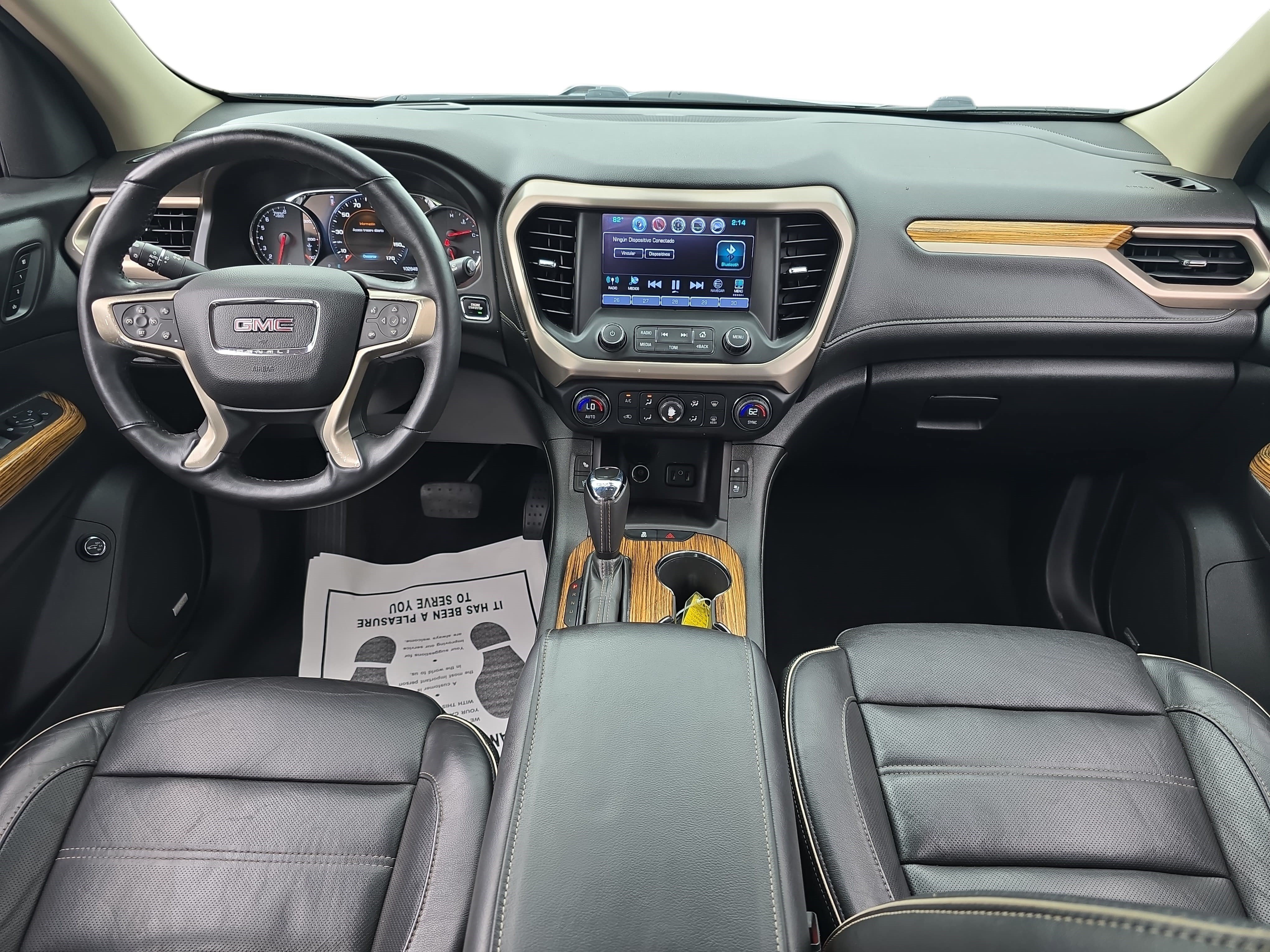 Used 2017 GMC Acadia Denali w/ Technology Package FWD image 9