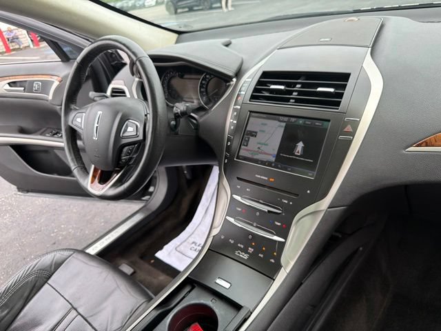 Used 2014 Lincoln MKZ AWD image 22