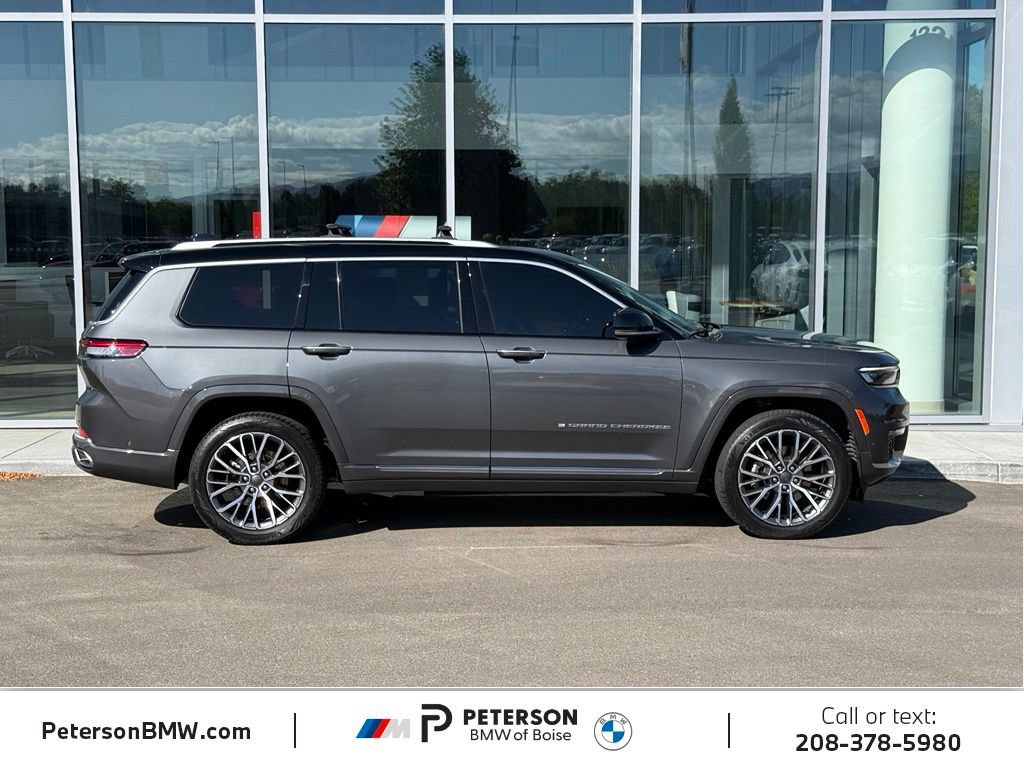 Used 2023 Jeep Grand Cherokee L Summit AWD/4WD image 6