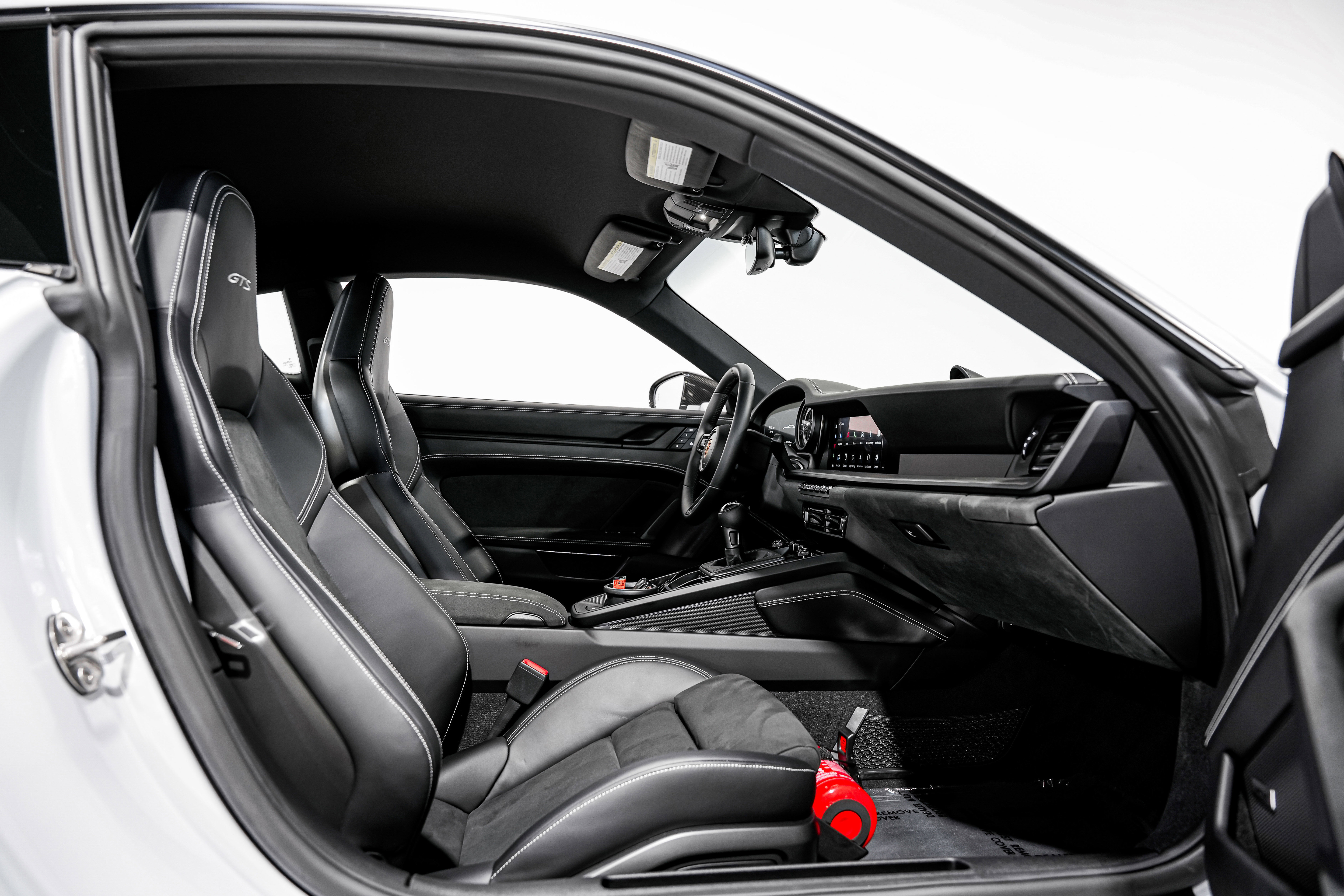 Used 2023 Porsche 911 Carrera GTS image 32