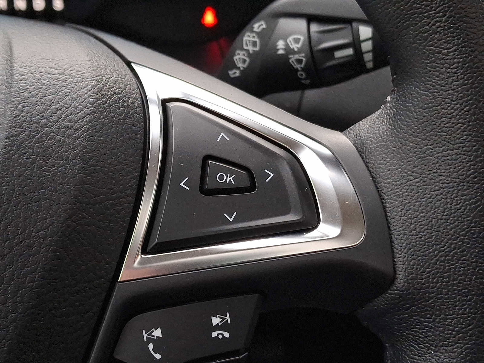 Used 2022 Ford Edge SEL w/ Convenience Package image 20