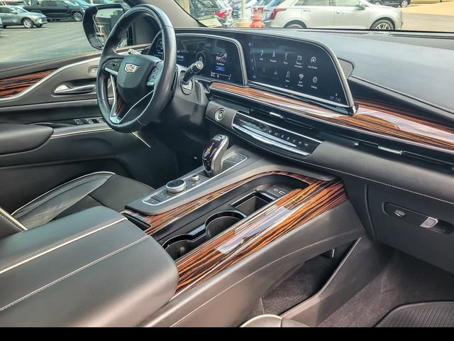 Certified 2022 Cadillac Escalade Premium Luxury w/ Performance Package AWD/4WD image 30