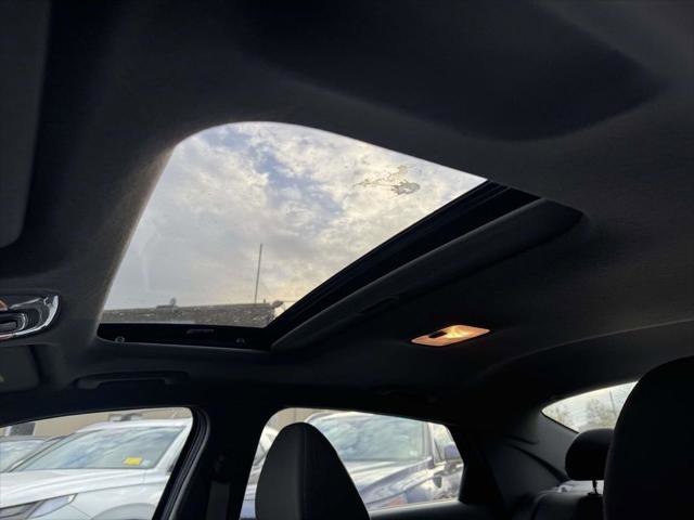 Used 2025 Hyundai Elantra SEL image 18