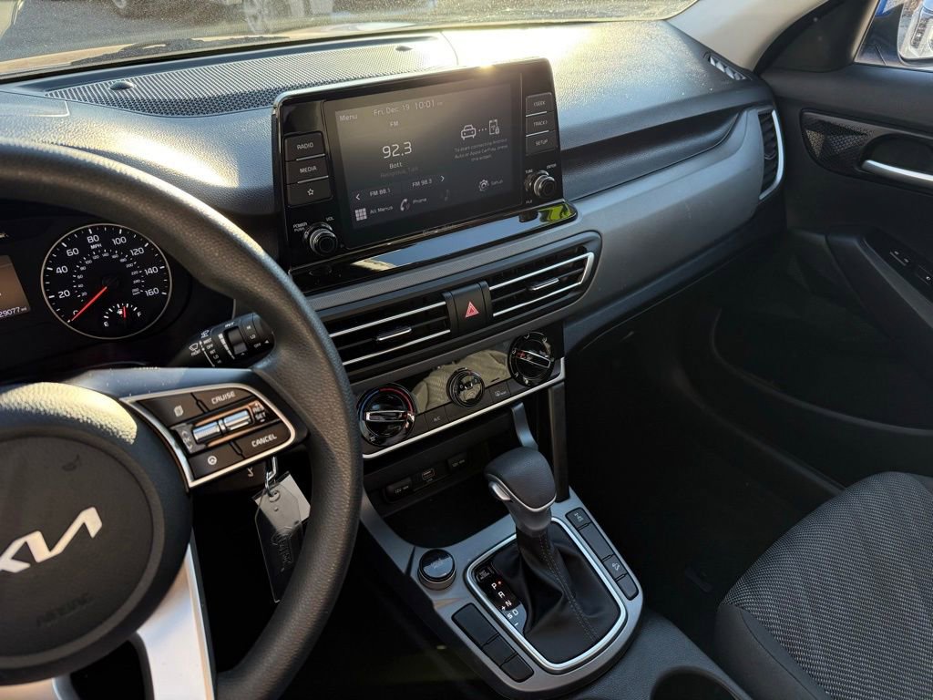 Certified 2023 Kia Seltos LX image 35